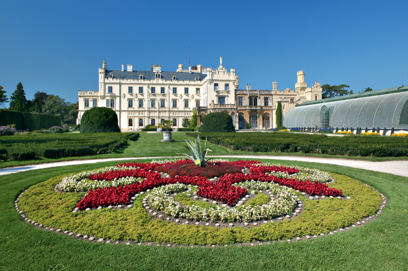 Soubor:Lednice Valtice 02.png